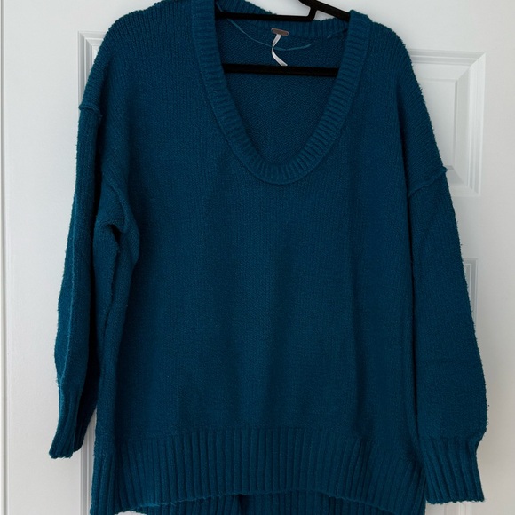 Free people Brookline Cozy Blue Off-Shoulder Sweater USED - Picture 4 of 5